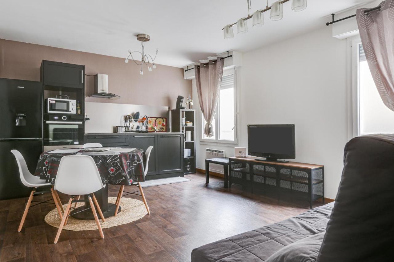 L'amarillo Apartment