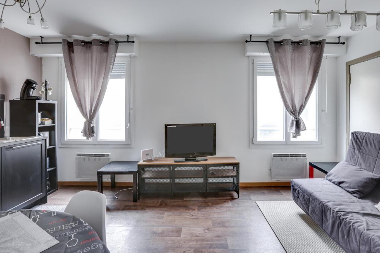 L'amarillo Apartment *